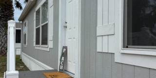 527 Carolina Street Gallery 18