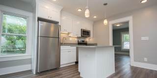 653 Lynn St unit: B 653 Lynn St unit: B Gallery 1