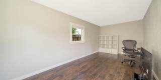 Prime Location Single Family House in Redwood City Gallery 1