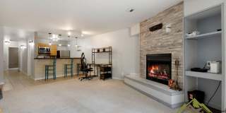 Steps to the Runs, Mountain Views, Spacious Ski Run 1 Bedroom Condo Gallery 17