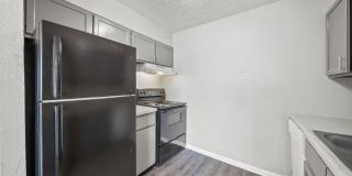 Meadowbrook Apartments | Quiet Studio-3BR Homes, Water & Trash Paid, Pet Friendly | East Tulsa Gallery 21