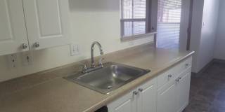 Creekside Villa Apartments Gallery 6