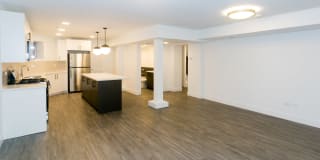 5706-10 S. Blackstone Ave Gallery 18