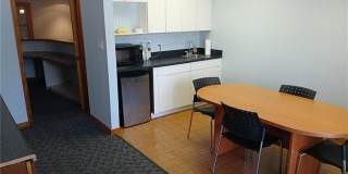 800 MARINERS PLAZA Drive Gallery 9
