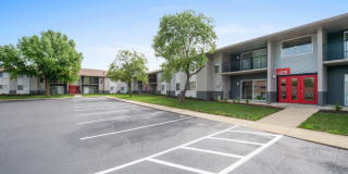 7 Pointe Apartments Gallery 36