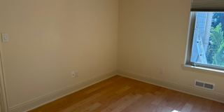 Epic REA- Serene 2 BR/1 BA Flat w/Private Deck & Yard in Lone Mountain Gallery 38