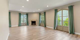 9249 Burton Way Gallery 22