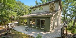 Year-round Home in Manchester-by-the-Sea – Close to Downtown! Gallery 1