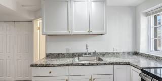 Columbia Heights Apartment | 1 Bed | 1 Bath | 450 Sf Gallery 4