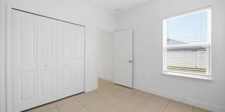 Stunning 4-Bedroom, 2-Bath Home in Poinciana with Modern Upgrades Gallery 16