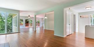 Spacious Mid Century Modern Arlington Home | Prime Location Near Clarendon & Metro Gallery 7