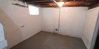 Charming 3 bedroom/1.5 bath Brick Home - Now Available! Gallery 24