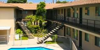 971 North Walnut Street Gallery 1