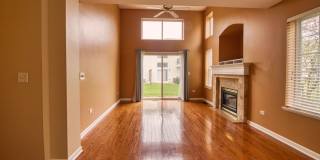 1160 Hawthorne Lane Gallery 3