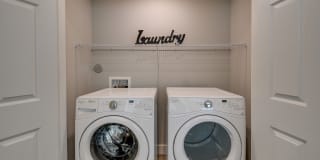 Regal Parc Apartment Homes Gallery 8