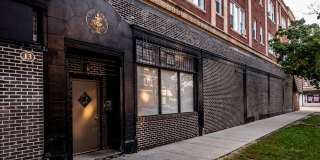 5836 W Madison St Gallery 25