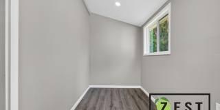 Beautiful Updated 4 Bed 1.5Bath Colonial Gallery 23
