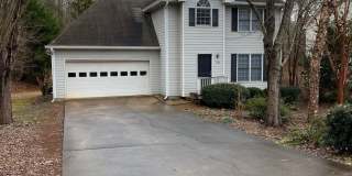 Wonderful 3 bedroom/2.5 bathroom House with 2 Car Garage in Snapfinger! Gallery 1