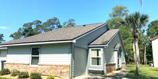 Two Bedroom Pelican BayTownhome Gallery 1