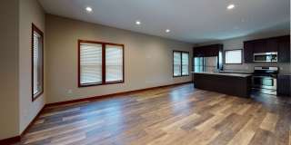 915 7th St SE Gallery 1