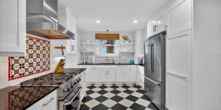 221 13TH AVENUE NE Gallery 14