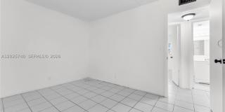 321 SW 1st Ct Gallery 14