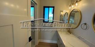 Beautifully Remodeled 4 Bed/2 Full Bath + 2 1/2 Bath Country Club Park Home Gallery 39