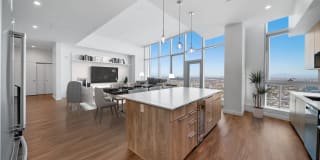 Shoreline Gateway Gallery 23