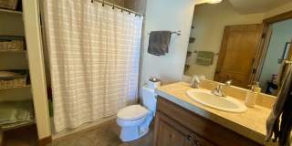 Cedar Ridge Townhome  **Mid-April thru November Rental** Gallery 15
