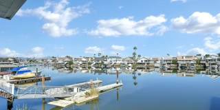 Beautiful Waterfront Single Story Home Gallery 24