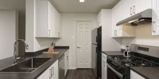 eaves Washingtonian Center Gallery 5