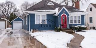 Updated Craftsman Living: 2BR/2BA + Den in NW Rochester Gallery 21