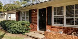 2019 S Lumpkin Street Gallery 3