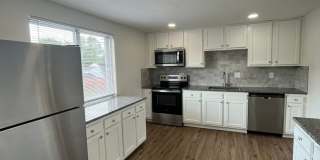 Renovated 5 Bedroom Home-Rare Find Gallery 3