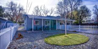 3 BED 1 BATH COUNTRY SETTING HOME WITH BONUS ROOM Gallery 1