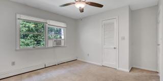 8 Tobi Lane Gallery 18