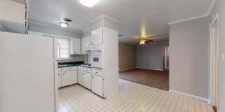 3252 CHELTENHAM Drive Gallery 7