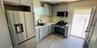 Gorgeous 1BD/1BA all appliances included. Move in ready!! Gallery 9