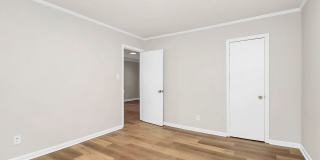 Welcome to your charming new home in the heart of Charlotte! Gallery 23