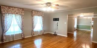 Lovely Must See Home!! Gallery 10