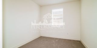 Stunning 4 Bed/3 Bath SW Bakersfield Home w/ Paid Solar and $0 Deposit Option Gallery 14