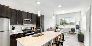 McDowell Point - 55+ Active Adult Apartment Homes Gallery 22