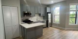 422 W Belden Ave Gallery 1