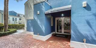 Ludlam Point Gallery 17