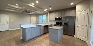 Great Location off County Line Rd /  3/2.5/2 Duplex / Fridge / Fenced in Yard with Covered Patio / NBISD Gallery 14