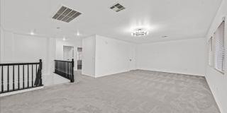 Desirable 4 Bedroom Home with Pool near Summerlin! Gallery 15