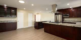 Spacious College View Estates 3 Bedroom, Available Now! Gallery 11