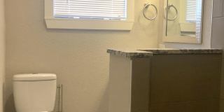 603 Devine Street - 2 Gallery 10