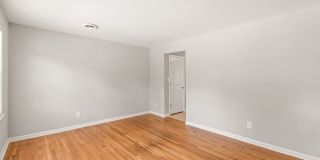 4 Bedroom Ranch w/ Fenced Yard Gallery 4