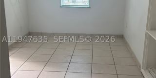 921 N 17th Ct Gallery 10